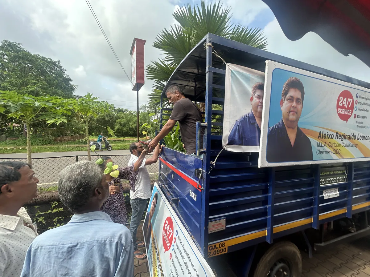 Trust truck distributing fruit-bearing saplings to villagers in Curtorim