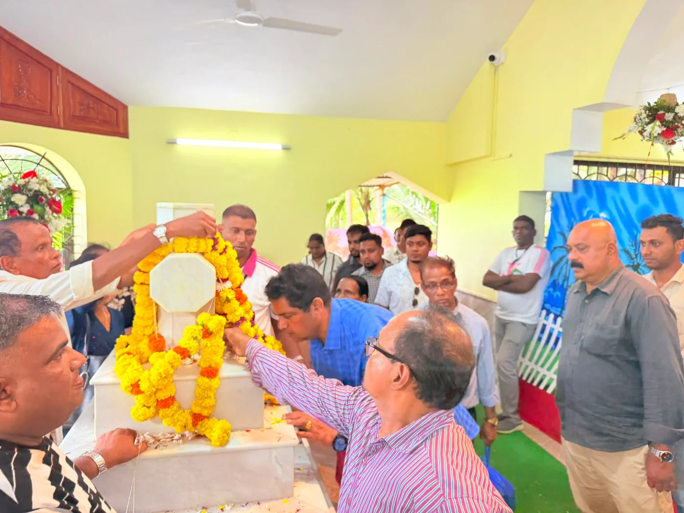 Handi Cross feast celebration with community devotees