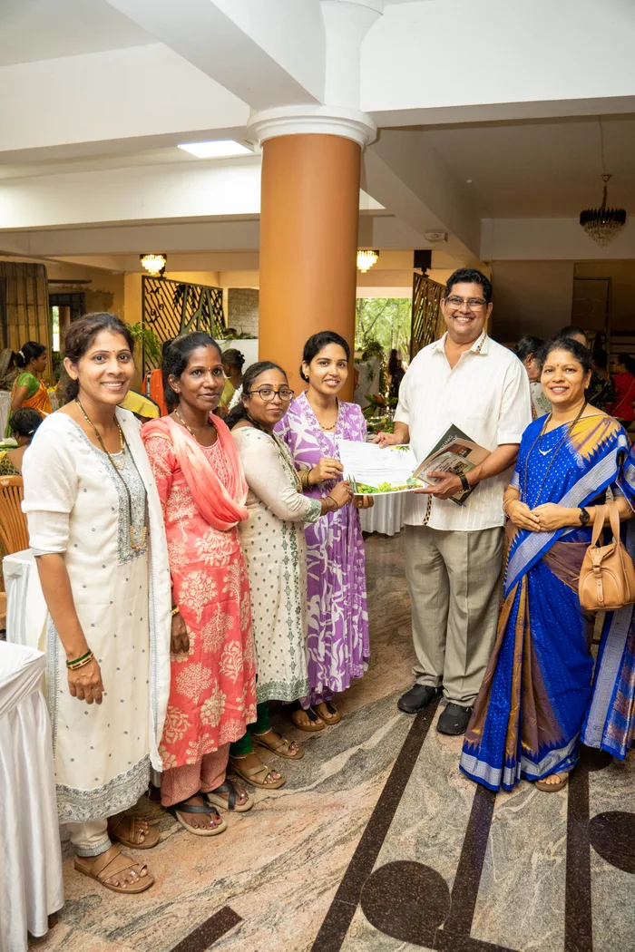 Locals and agriculturists learning about native wild produce