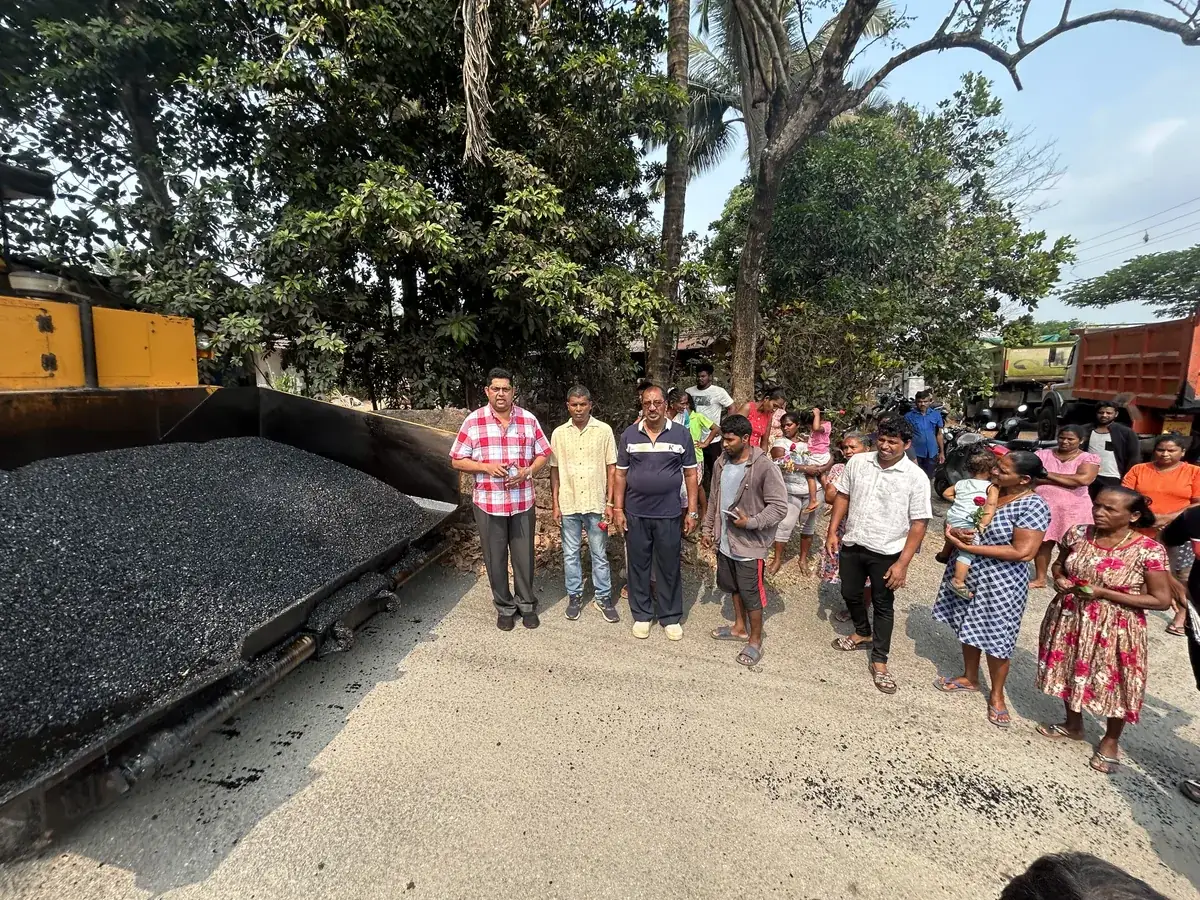 Hotmixing and road resurfacing work underway in Curtorim